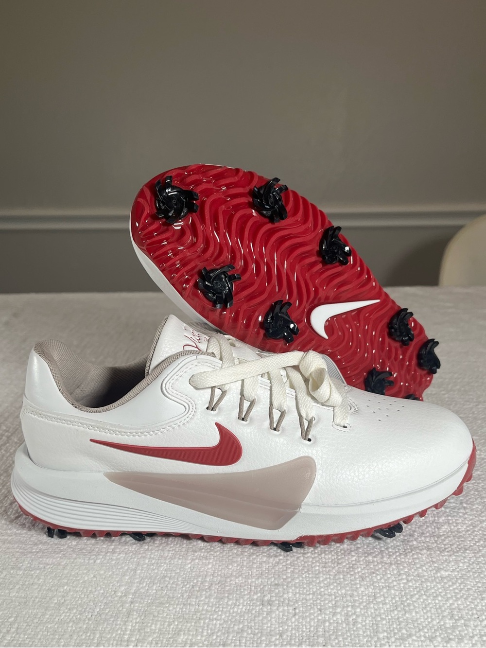 NEW Nike Victory Pro 4 'White/Wine Red' Men’s Size 7 Golf Shoes NBY FZ7611-103